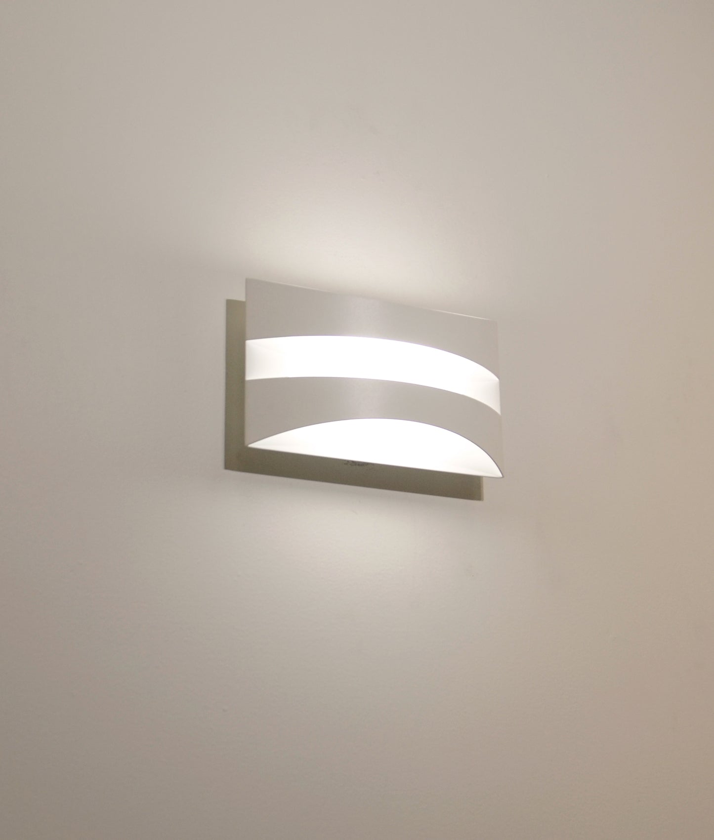 CARDIFF: City Series LED Tri-CCT Interior Rectangular Up/Down Dimmable Wall Light